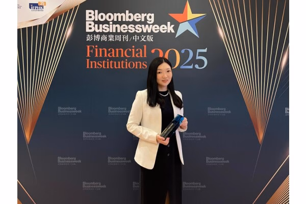 OCBC Ra Mắt Chiến Dịch Thương Hiệu Mới, Đồng Hành Cùng Khát Vọng Của Cộng Đồng Lần thứ 3 liên tiếp, Generali Hồng Kông được nhận Giải thưởng Trách nhiệm xã hội xuất sắc của Doanh nghiệp