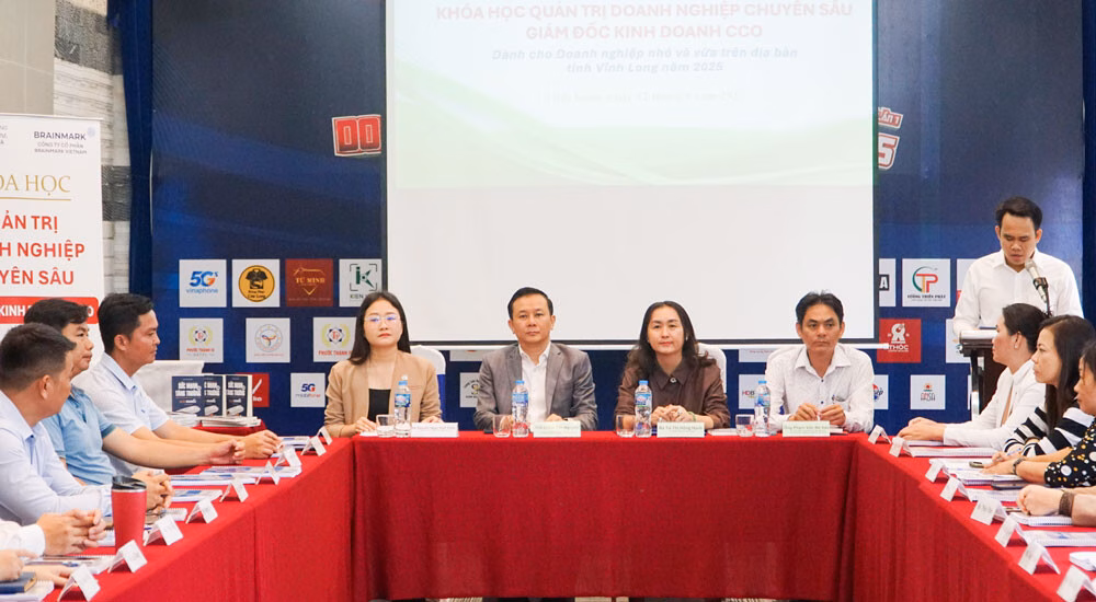 Nâng cao năng lực cho giám đốc kinh doanh ở doanh nghiệp nhỏ và vừa