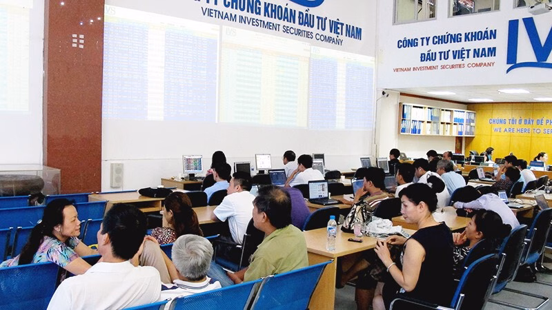Chuyên nghiệp hóa nhà đầu tư cá nhân – chìa khóa cho thị trường chứng khoán Việt Nam phát triển bền vững