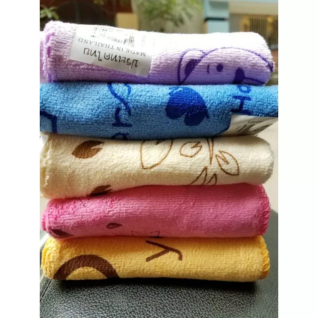 Làm sao để chọn khăn mặt nữ cao cấp phù hợp với loại da của bạn mà không lãng phí tiền?