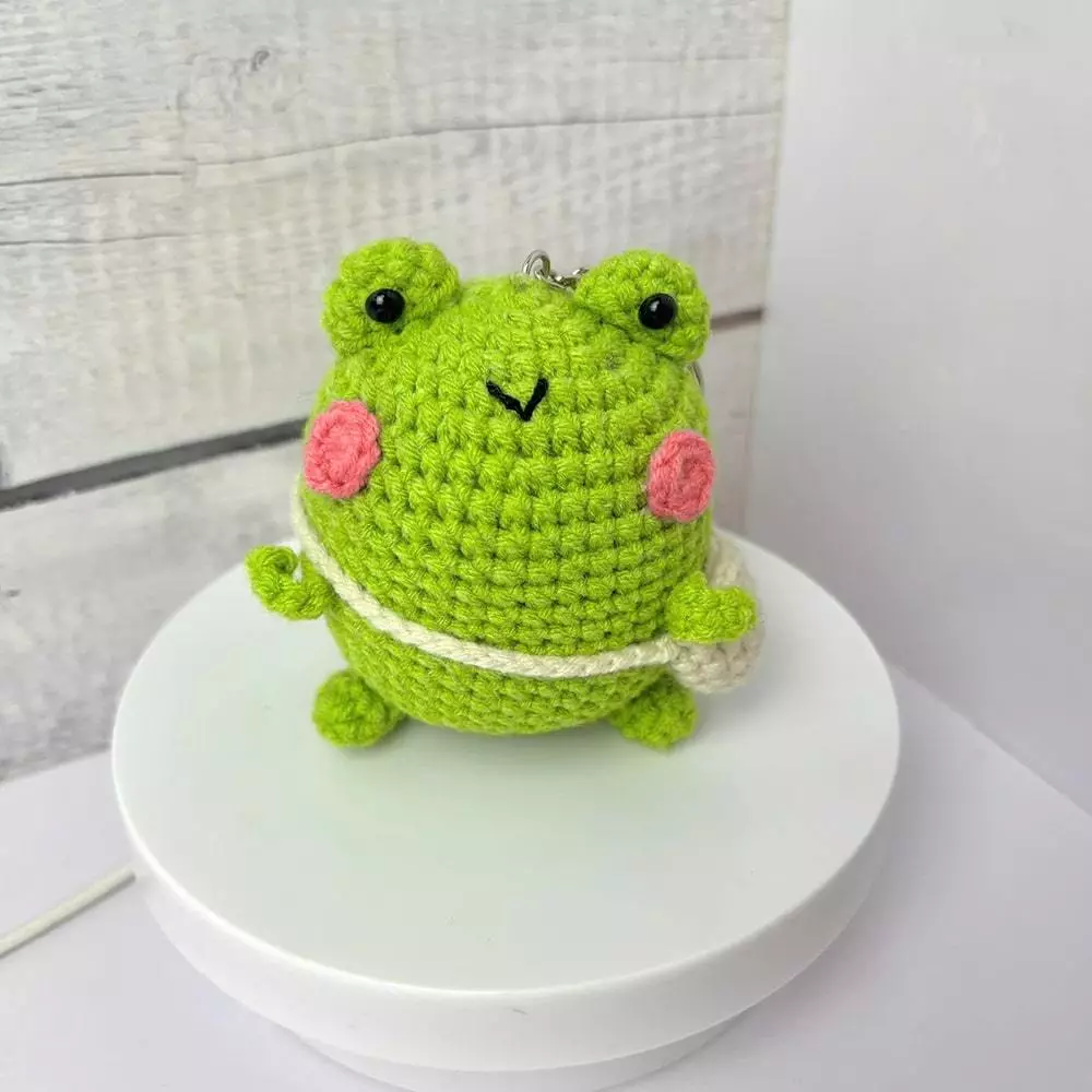 Làm thế nào để chọn móc khóa len phù hợp với phong cách của bạn mà không sợ lỗi mốt?