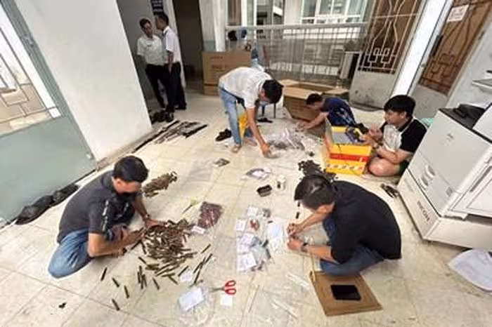 Cảnh sát TP.HCM triệt phá mạng lưới mua bán và tàng trữ vũ khí quân dụng quy mô lớn