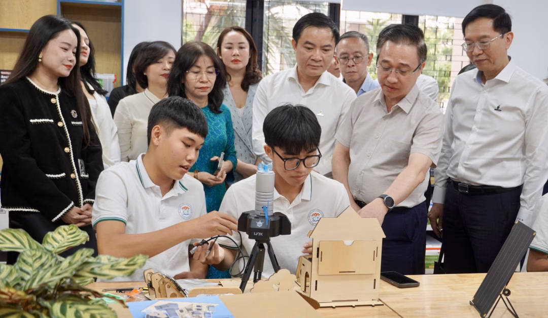 Cơ sở vật chất ph&ograve;ng STEM tại Trường THPT Trịnh Ho&agrave;i Đức