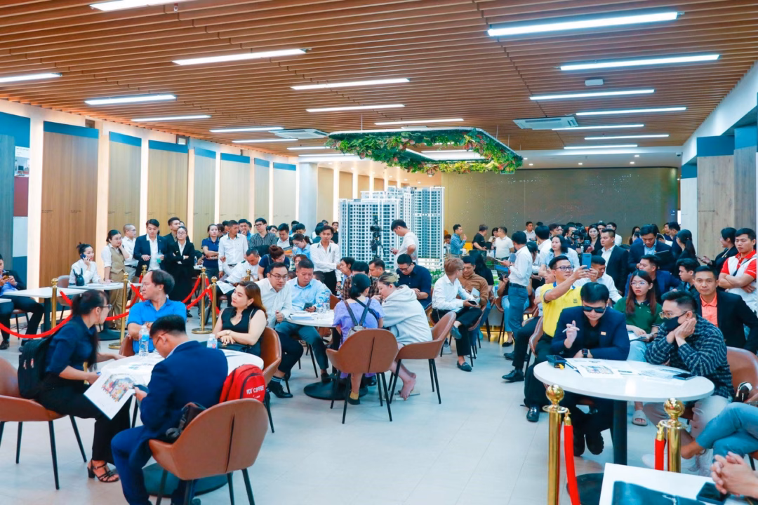 The Win City thu h&uacute;t sự quan t&acirc;m của kiều b&agrave;o v&agrave; người nước ngo&agrave;i