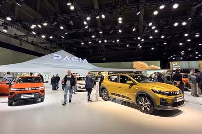 Xe Hybrid Dẫn Đầu Tại Brussels Motor Show 2026: Xu Hướng Giao Thông Xanh Châu Âu