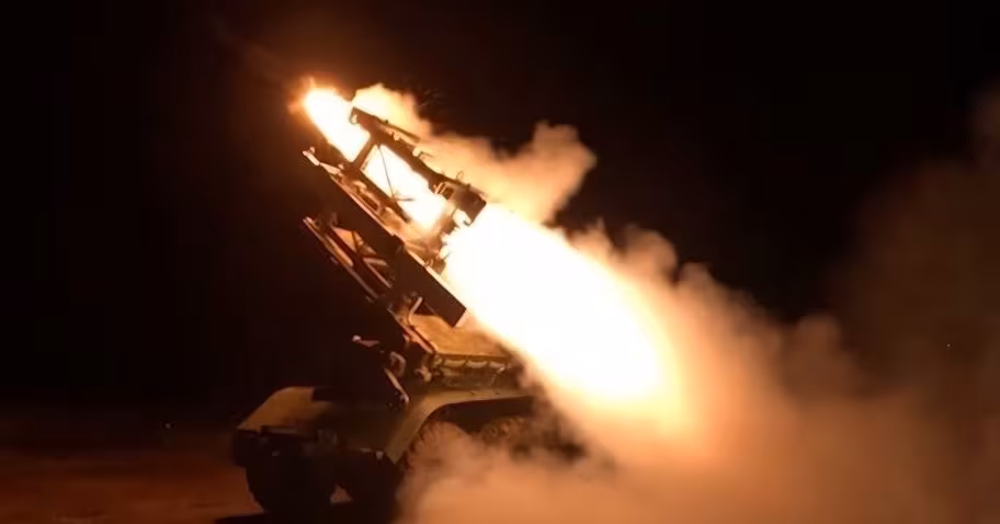 Giải mã ‘Franken-SAM’: Nga biến tên lửa R-77-1 thành ‘thợ săn’ drone trên xe Ural