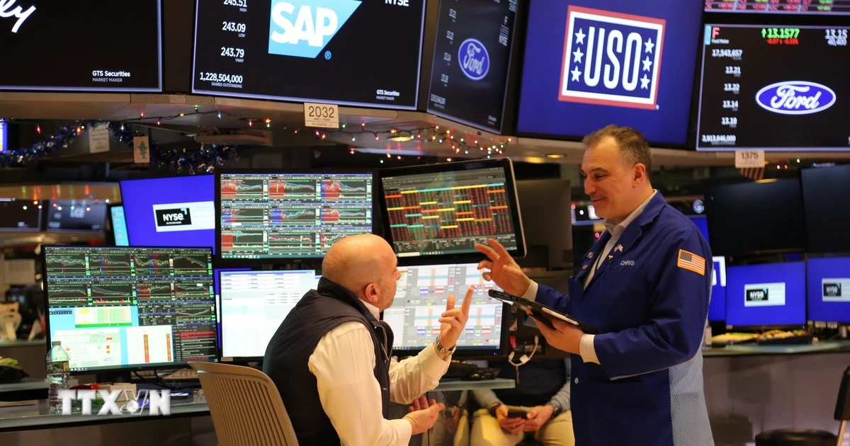 Phố Wall Xanh Trở Lại: Kỳ Vọng Hòa Bình Mỹ – Iran Thúc Đẩy Chứng Khoán