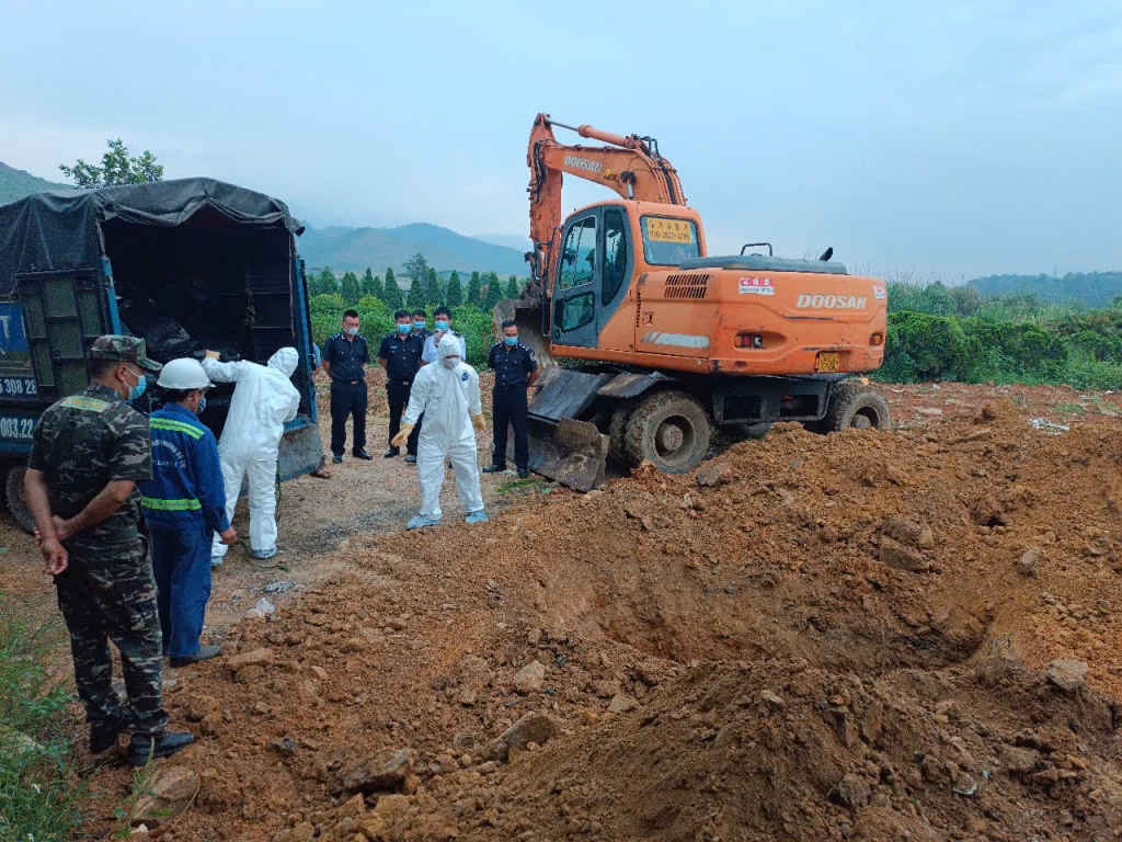 Hàng hóa vi phạm bị tiêu hủy Hàng hóa vi phạm bị tiêu hủy
