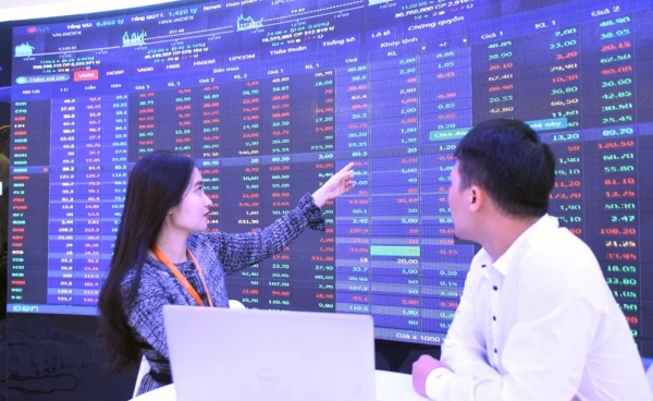 VN-Index giảm điểm VN-Index giảm điểm