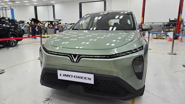 Thiết kế đầu xe Thiết kế đầu xe VinFast Limo Green