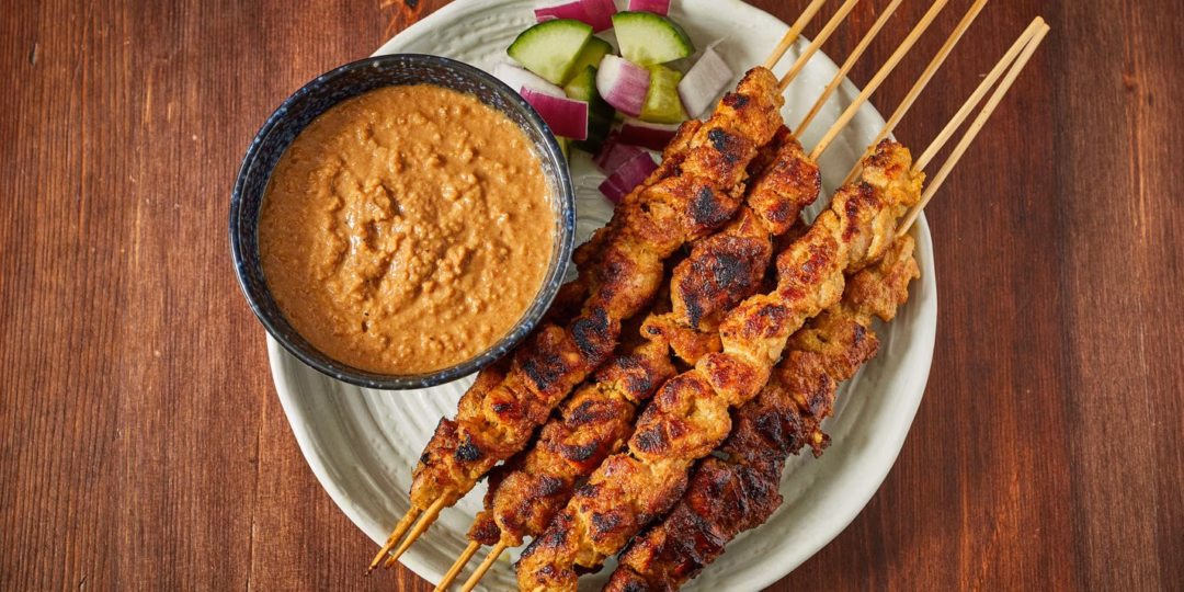 14 Món Ăn Đường Phố Nổi Tiếng Nhất Châu Á Bạn Không Thể Bỏ Lỡ Malaysian chicken satay