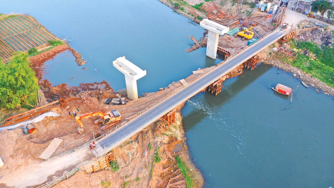Chuyển đổi số ngành xây dựng: Nền tảng BIM còn vướng mắc về quy định và chi phí Hiện chưa có quy định cụ thể về áp dụng BIM trong giai đoạn thi công - khâu chiếm tỷ trọng lớn trong dự án xây dựng. Ảnh: Tiên Giang