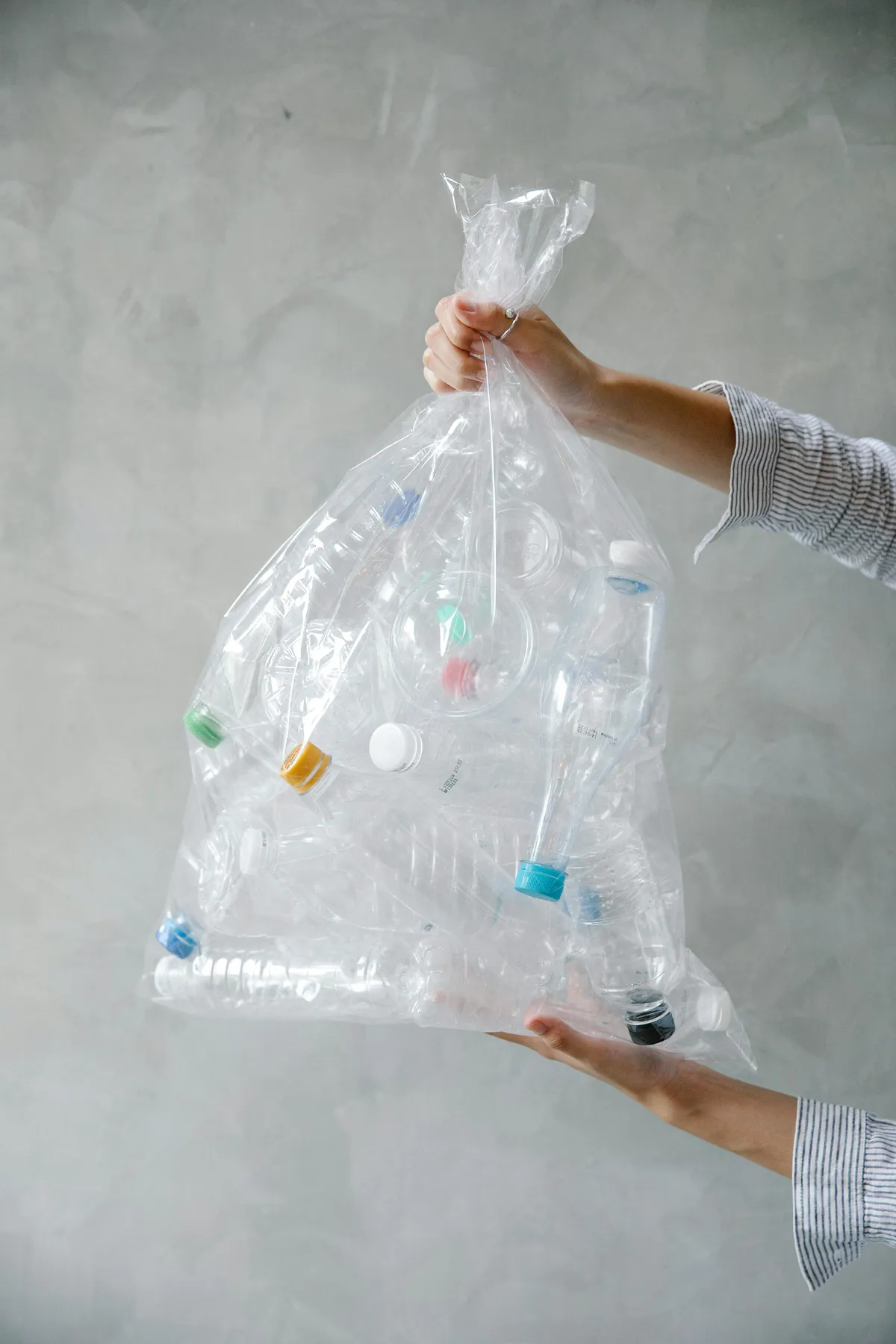 Các sản phẩm nhựa dùng một lần rất phổ biến (Ảnh: Pexels)