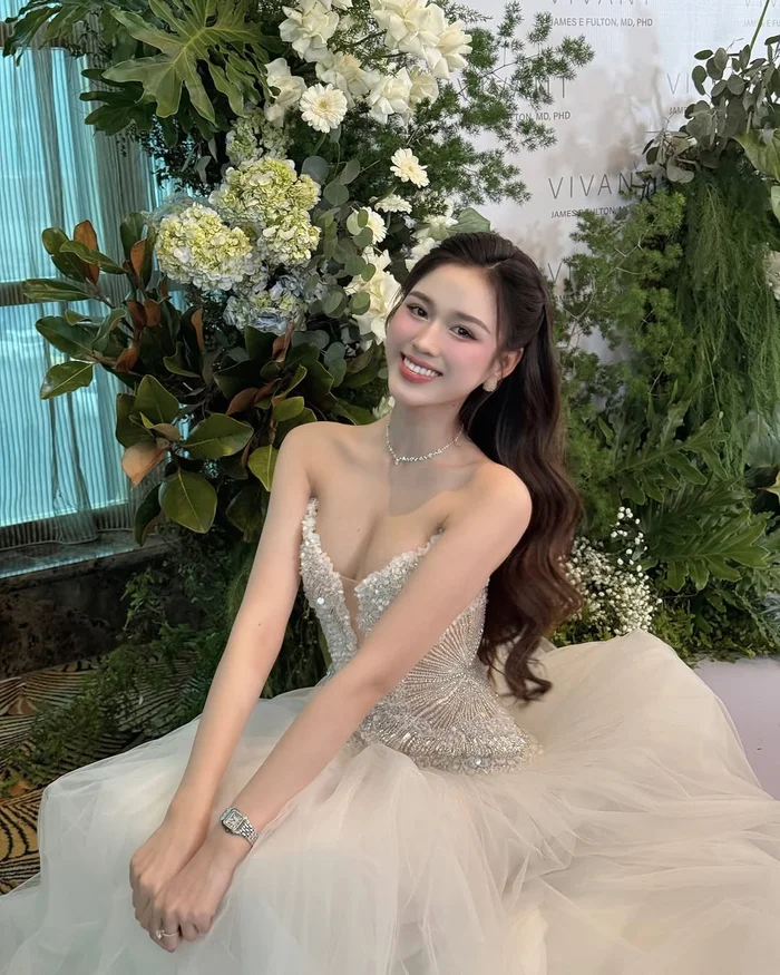 Người hâm mộ mong chờ một cái kết viên mãn cho Hoa hậu Đỗ Thị Hà và bạn trai thiếu gia. Ảnh: FBNV