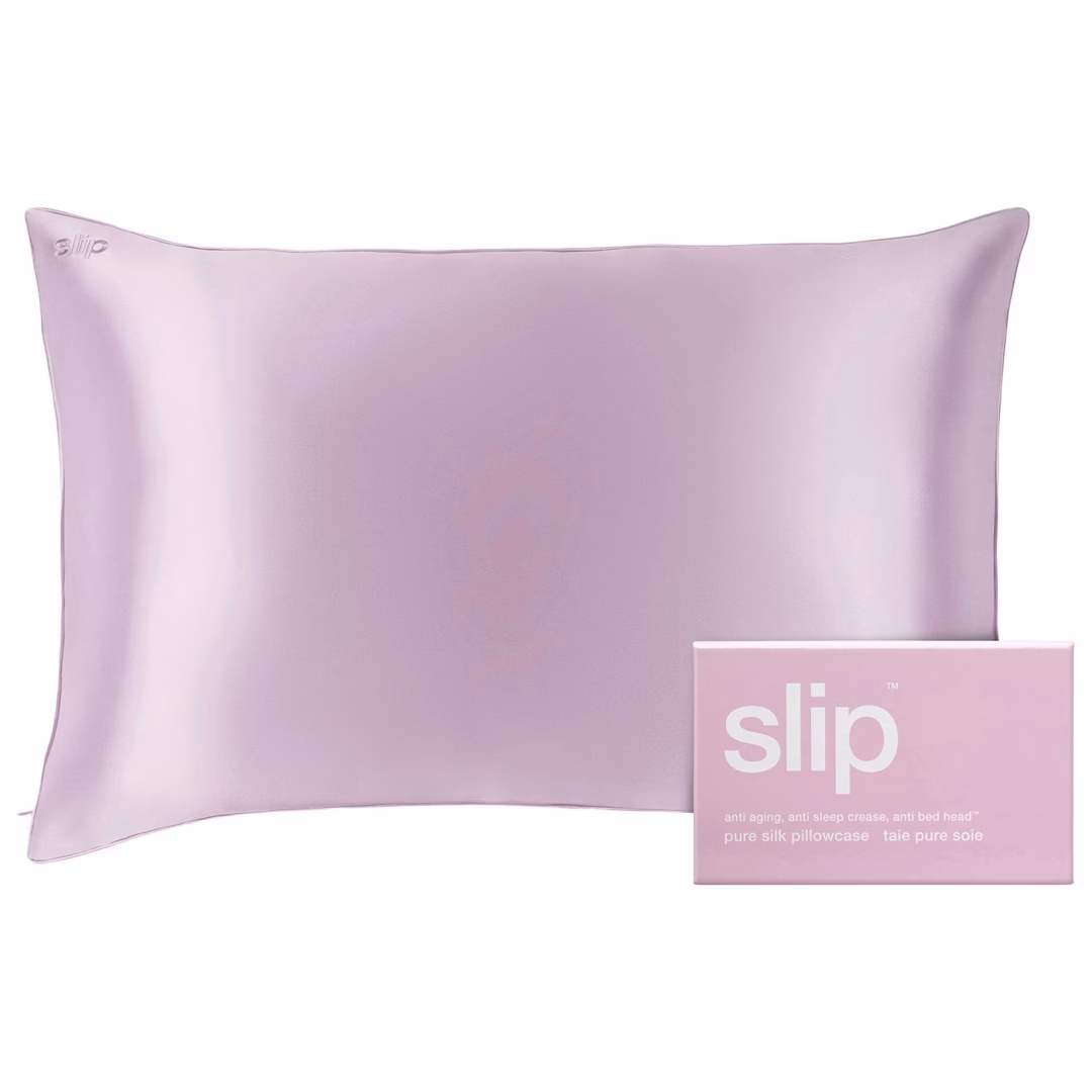 Nữ diễn viên hóa thân thành Carolyn Bessette-Kennedy gây chú ý với phong cách đường phố Silk Pillowcase - Standard/queen