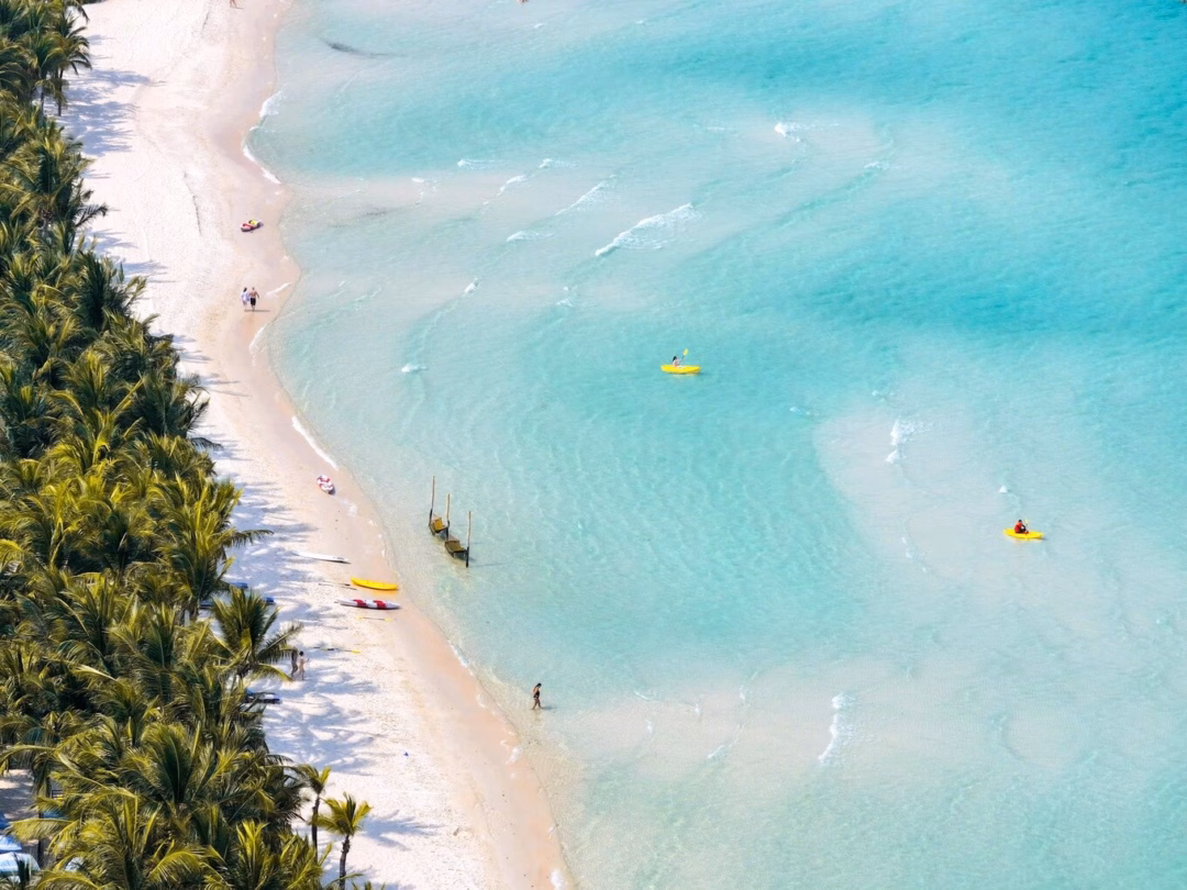 Màn pháo hoa rực rỡ thắp sáng bầu trời đêm tại Thị trấn Hoàng Hôn (Ảnh: Sun Group).
