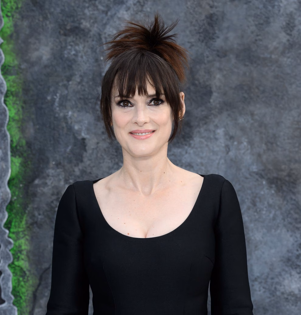 Winona Ryder lên tiếng về văn hóa làm đẹp kỳ lạ của Hollywood Karwai Tang / Getty Images