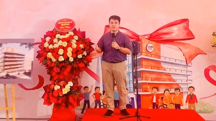 Kiến tr&uacute;c sư Ng&ocirc; L&ecirc; tr&igrave;nh b&agrave;y &yacute; tưởng thiết kế c&ocirc;ng tr&igrave;nh th&acirc;n thiện với người khuyết tật