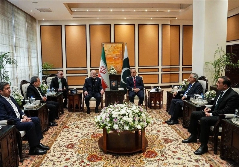 Ph&aacute;i đo&agrave;n Iran gặp gỡ Thủ tướng Pakistan trong khu&ocirc;n khổ đ&agrave;m ph&aacute;n