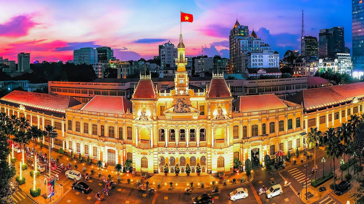 Thạch Khê ra mắt Câu lạc bộ Ván chèo đứng Báo Mỹ nói gì về trải nghiệm du lịch khác nhau giữa Hà Nội và TP.HCM?