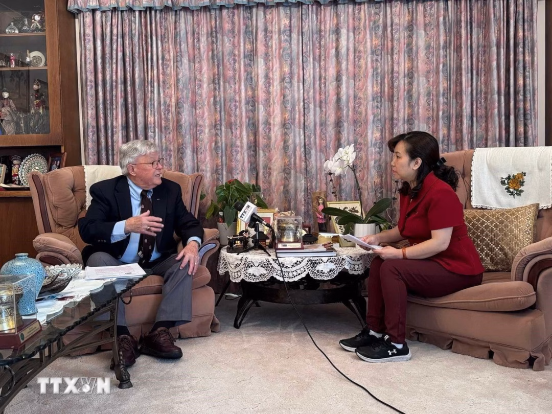 Gi&aacute;o sư Carl Thayer, Học viện Quốc ph&ograve;ng Australia, nhận định về t&aacute;i cơ cấu bộ m&aacute;y h&agrave;nh ch&iacute;nh Việt Nam