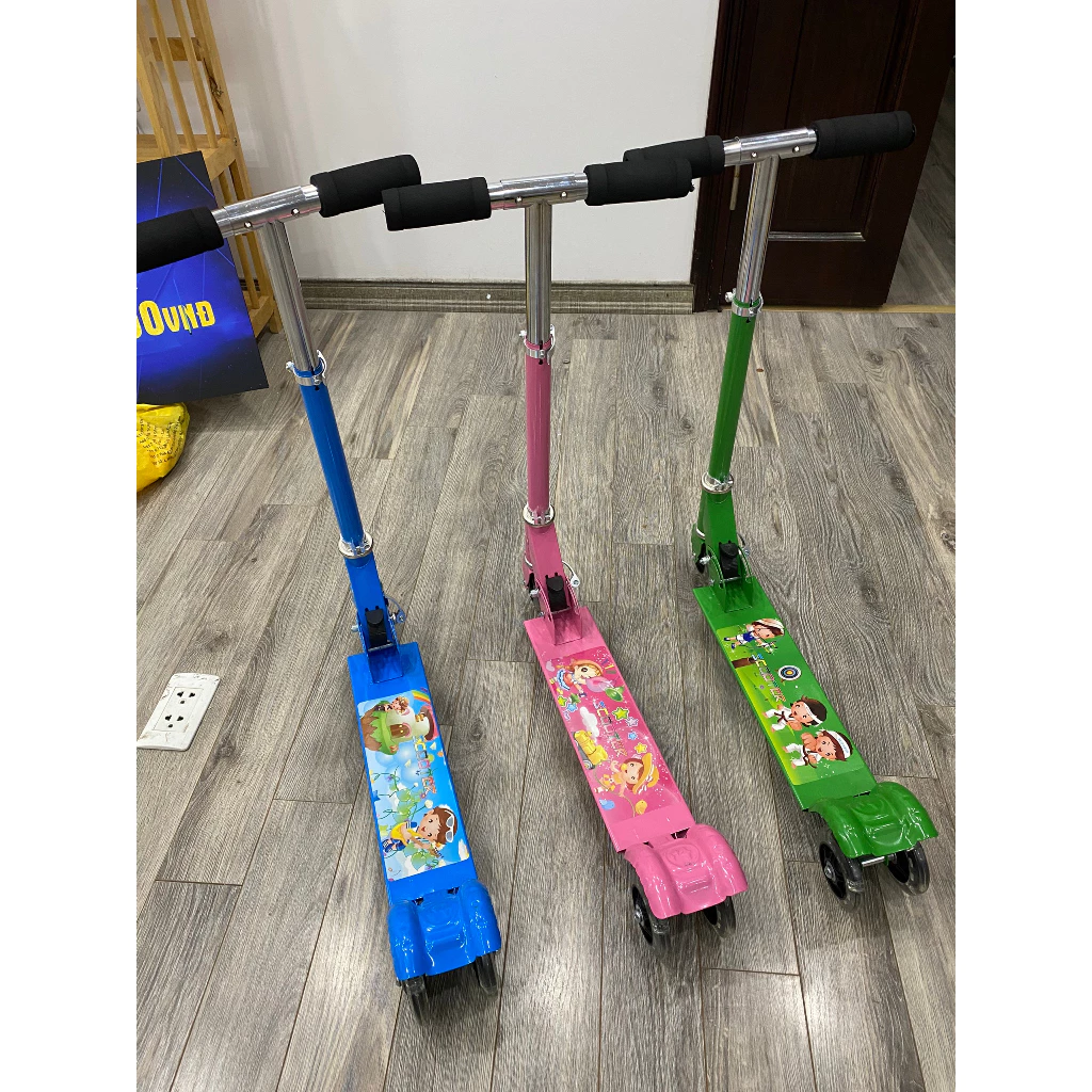 Làm thế nào để chọn xe scooter cho bé dưới 40kg phù hợp và an toàn?