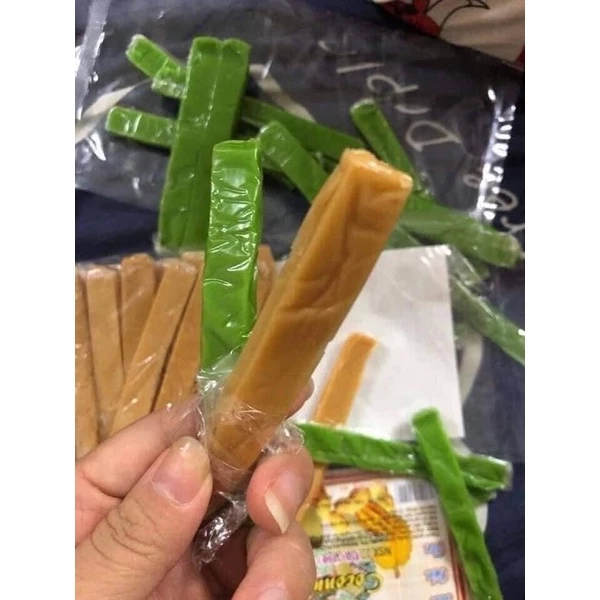 Kẹo dừa tuổi thơ – Món ăn vặt không thể thiếu nhưng sao nhiều người mua sai?