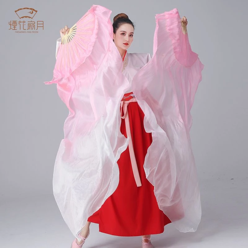 Tôi đã mua quạt lụa cầm tay và đây là những điều tôi không ngờ tới