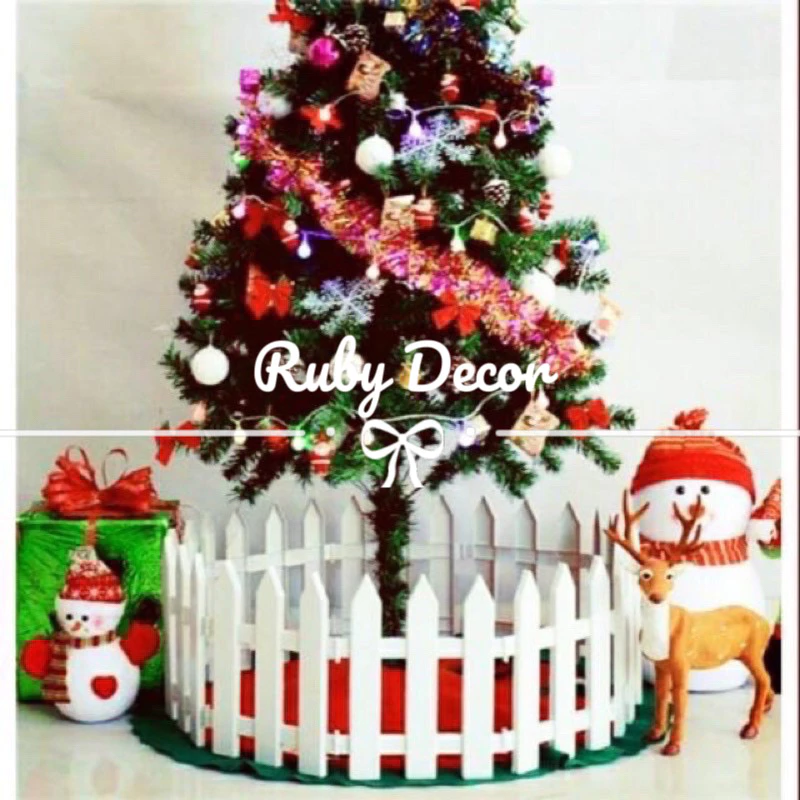 Làm thế nào để hàng rào nhựa lắp ghép không chỉ trang trí sân vườn mà còn giúp kéo dài mùa Giáng Sinh?