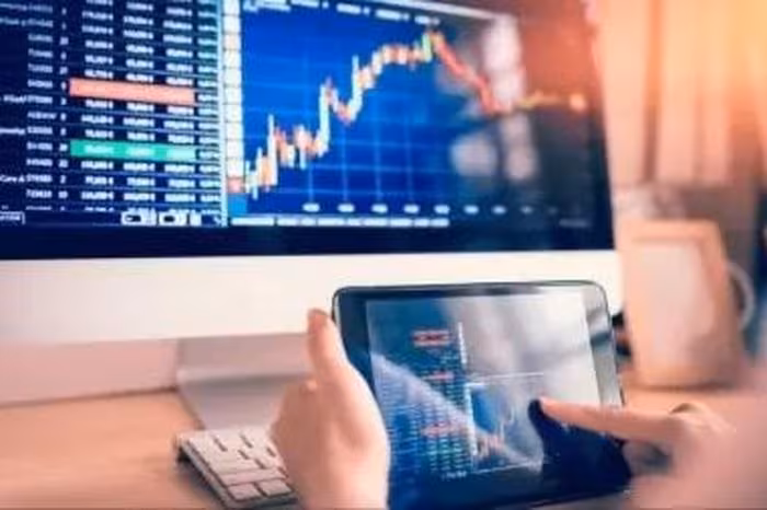 Khối ngoại bứt phá: Mua ròng 590 tỷ đồng trong tuần đầu 2026 – VN-Index phá đỉnh mới