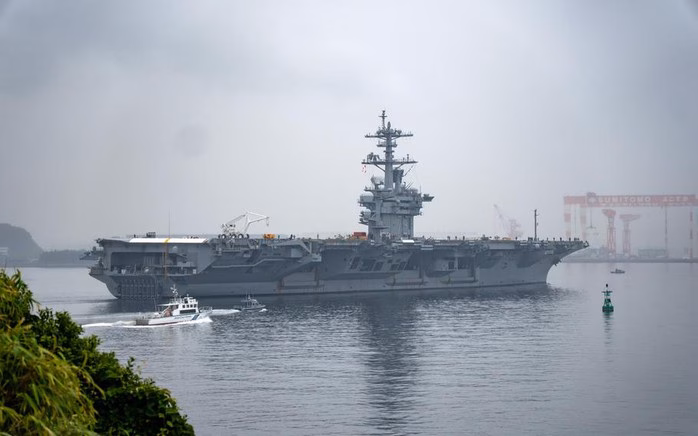 Tàu sân bay USS George Washington Tàu sân bay USS George Washington