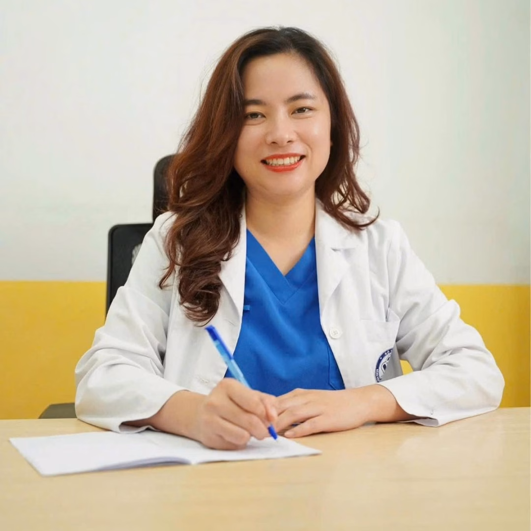 Bác sĩ Minh Giang mơ ước trở thành bác sĩ từ nhỏ Bác sĩ Minh Giang mơ ước trở thành bác sĩ từ nhỏ