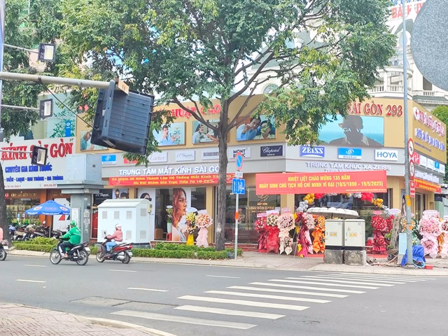 Cửa hàng số 6 - 293 Điện Biên Phủ, Quận 3, TP.HCM Cửa hàng số 6 - 293 Điện Biên Phủ, Quận 3, TP.HCM