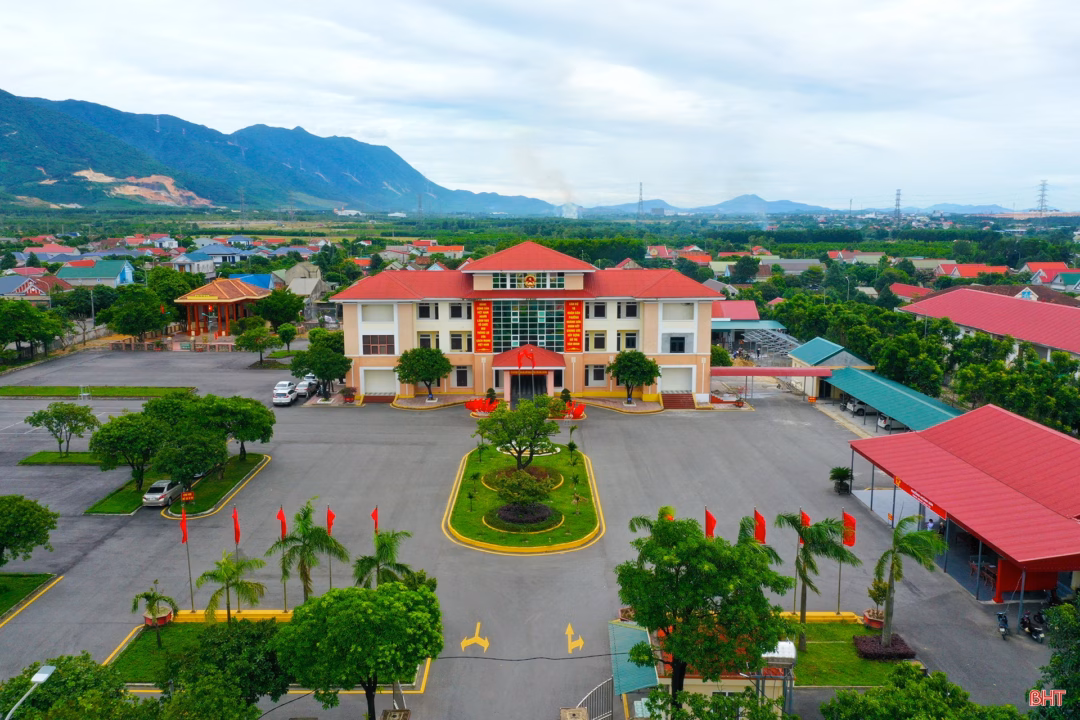 Hà Tĩnh: Phong trào thi đua sôi nổi tại phường Hoành Sơn trước thềm Đại hội Đảng Trung tâm hành chính Đảng uỷ phường Hoành Sơn.