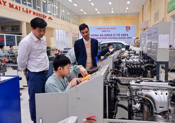 Đại học Sao Đỏ hợp t&aacute;c với doanh nghiệp