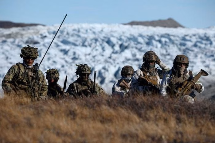 Qu&acirc;n đội Ph&aacute;p v&agrave; Đức tới Greenland, bối cảnh an ninh Bắc Cực