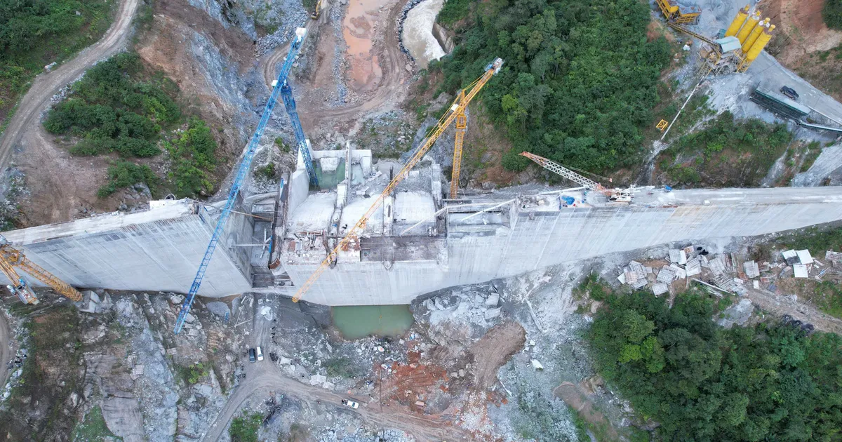 Trên địa bàn huyện Đăk Glei có 13 dự án thủy điện vừa và nhỏ đã được phê duyệt quy hoạch Thủy điện Đăk Mi1 đang giai đoạn xây dựng