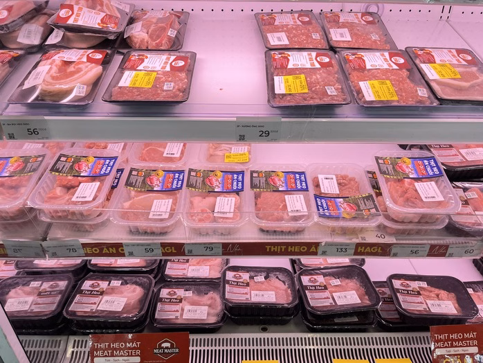 Thịt heo C.P. Siêu thị Kingfoodmart đã tạm ngừng kinh doanh thịt heo C.P