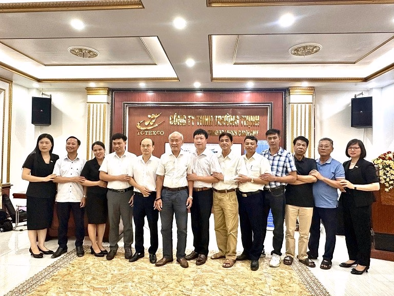 Đưa công nghệ số về làng nghề: Kết nối đa tiện ích qua nền tảng VIVINA