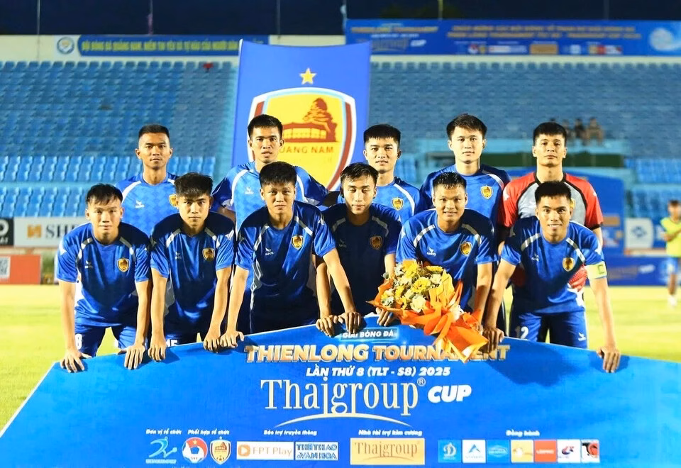Quảng Nam rút lui, V.League 2 có 9 đội tham dự HLV Kim Sang-sik: ‘U23 Viet Nam thang U23 Lao nho su on dinh’ hinh anh