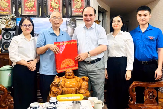Quảng Ninh: TAND tỉnh chủ động ứng phó trước bão số 3 TAND tỉnh Tuyên Quang dâng hương tại Điểm cao 468 và tri ân các gia đình chính sách