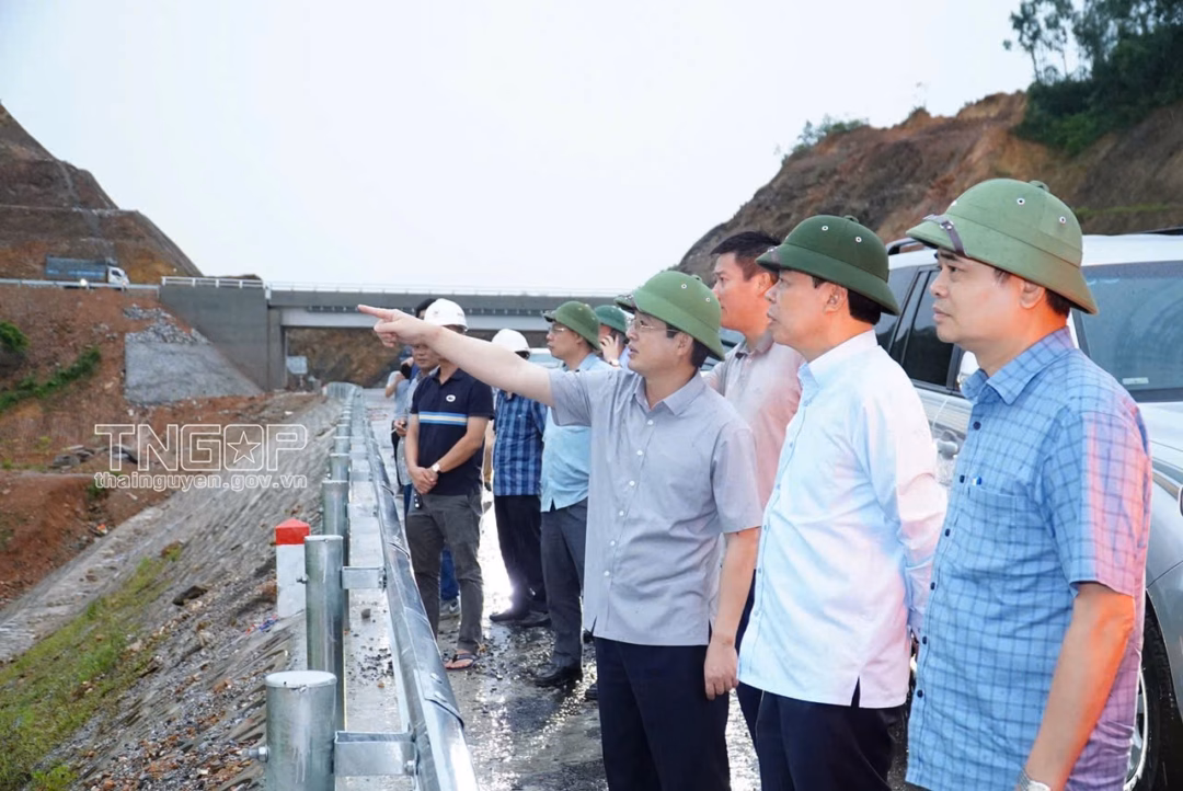 Thái Nguyên: Chủ tịch Quốc hội thăm, tặng quà gia đình có công và nhiều hoạt động quan trọng trong tuần qua