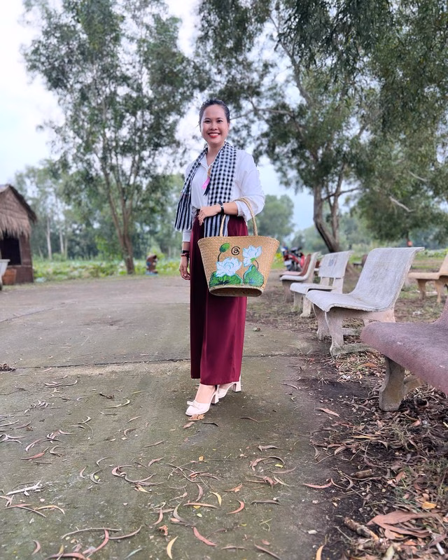 Tiktoker triệu follow: ‘Tôi không chạy theo doanh số’ Dao bếp thủ công - sản phẩm bán chạy nhất của Tuyền Saphia. Nguồn: Fanpage Facebook Tuyen saphia