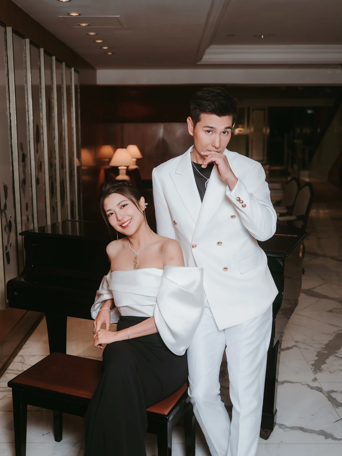 Trần Triển Bằng - Đơn Văn Nhu là đôi vợ chồng được săn đón ở showbiz Hồng Kông