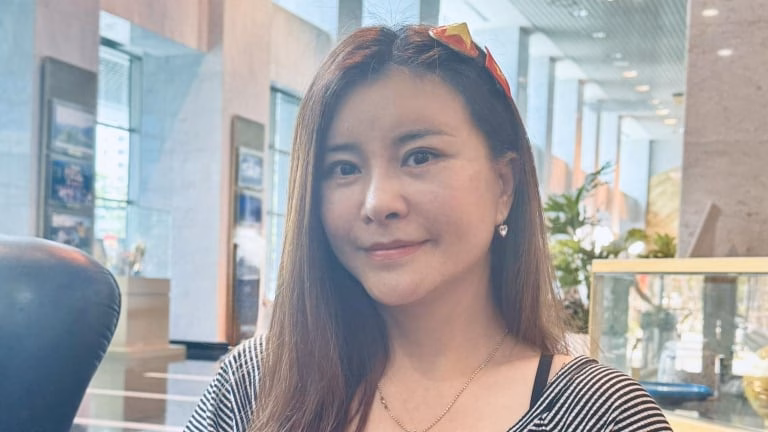 CĐV Thanh Hóa, Nam Định đổ quân đi hỗ trợ đội nhà Bất ngờ với nhan sắc của Nghệ sĩ ưu tú công khai mặt mộc sau phẫu thuật thẩm mỹ