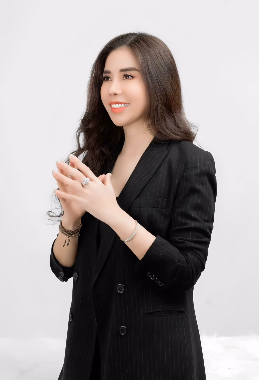 Doanh nhân Lan Anh: Hành trình làm bất động sản bằng Tâm sáng và Đức vững