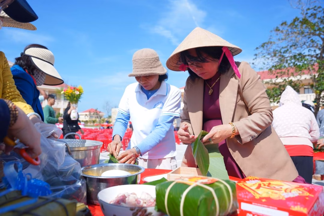 Người d&acirc;n tham gia hoạt động gắn kết cộng đồng