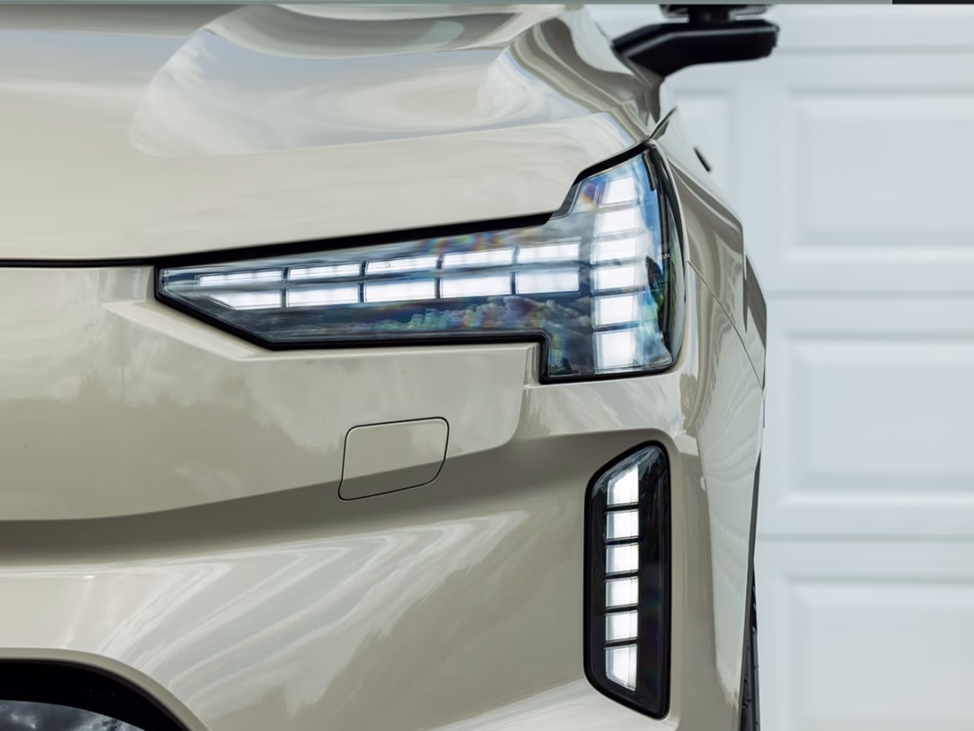 2025 Volvo EX90 Plus in Sand Dune | Image: Supplied / Volvo