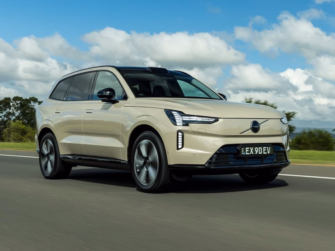 2025 Volvo EX90 Plus in Sand Dune | Image: Supplied / Volvo