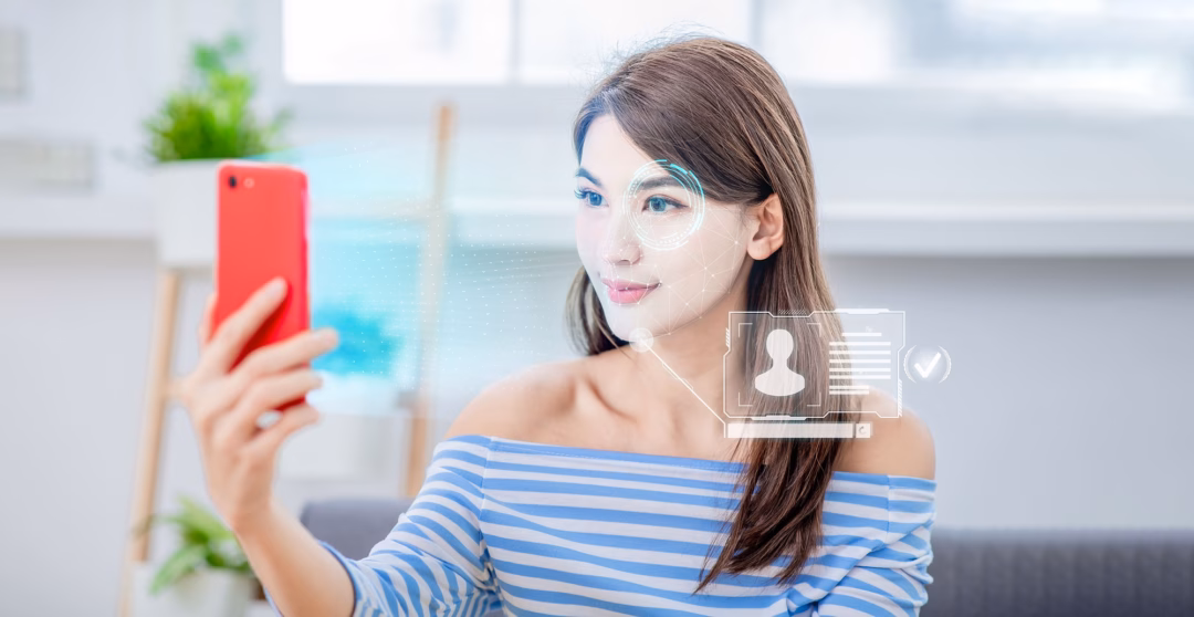 Cơ chế xác thực eKYC giúp khách hàng nhanh chóng hoàn tất thủ tục đăng ký và xác thực thông tin ngay tại nhà chỉ với chiếc smartphone có cài đặt ứng dụng của ngân hàng